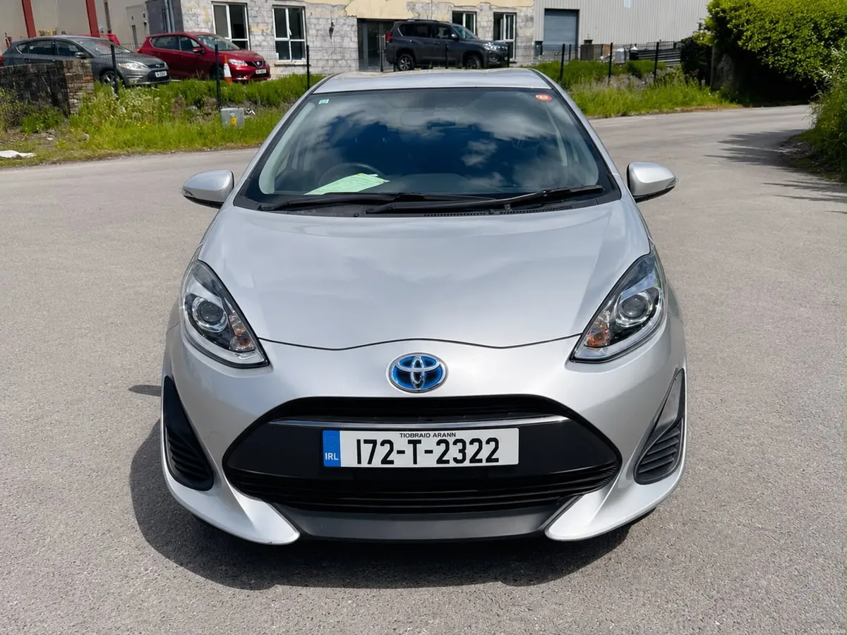 2017 Toyota Aqua Hybrid 1.5 Automatic - AGrade 4 - Image 1