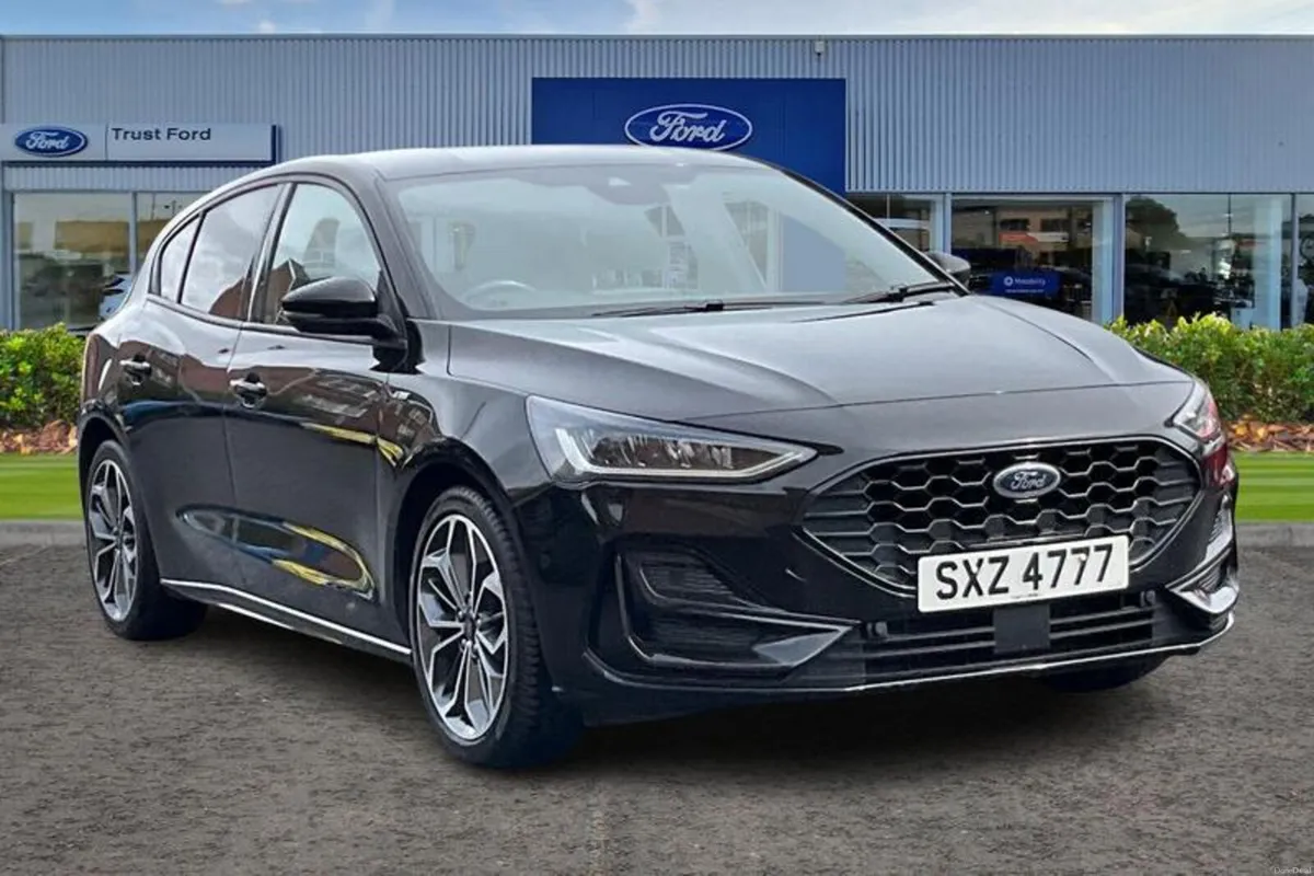 Ford Focus ST-Line X - Image 1