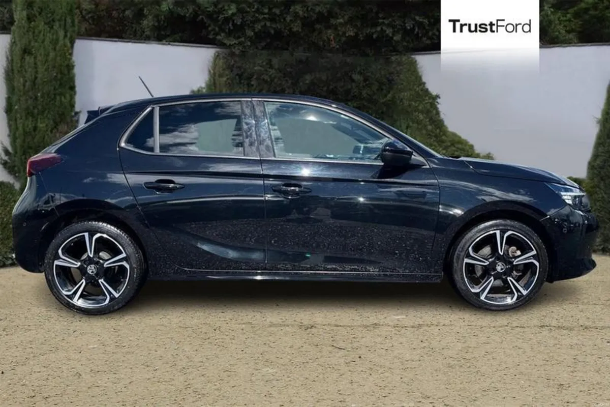 Vauxhall Corsa GS - Image 3