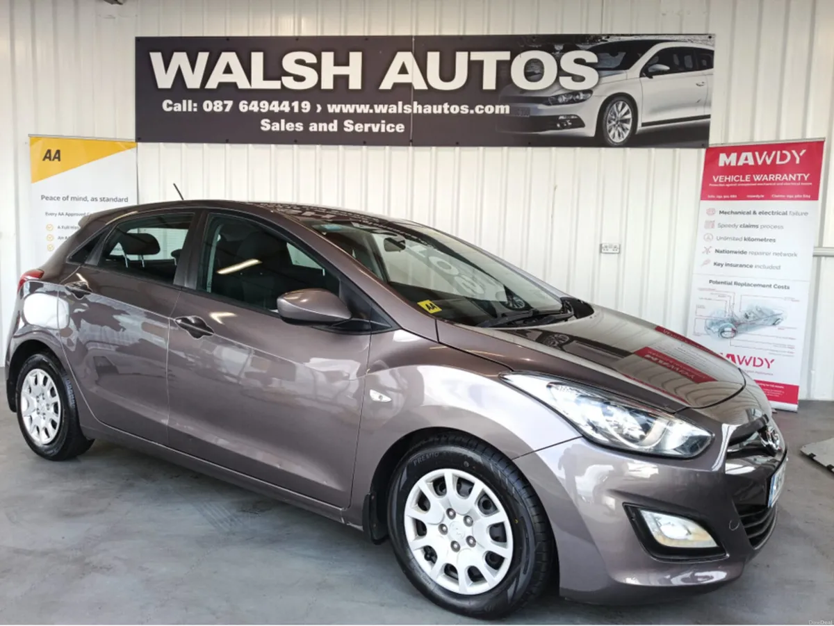 Hyundai i30 1.4 DSL CLASSIC 4DR - Image 3