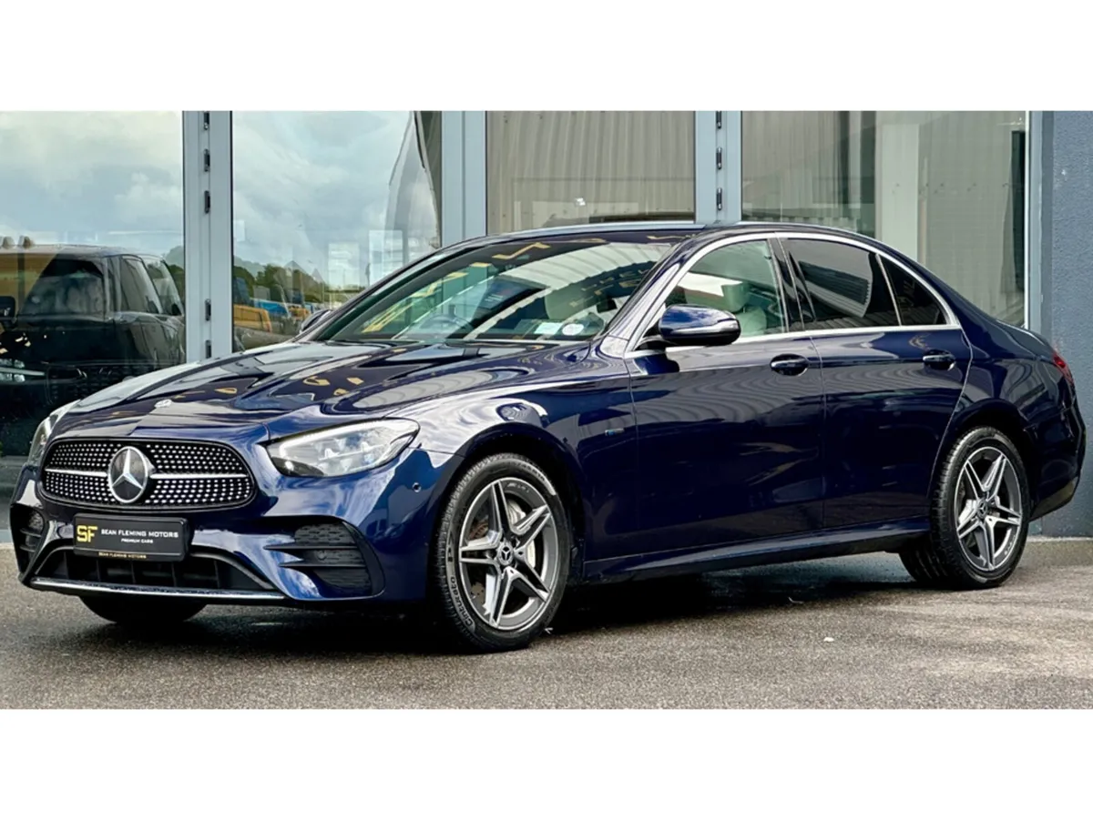 Mercedes-Benz E-Class 300 DE 4DR AUTO - Image 2