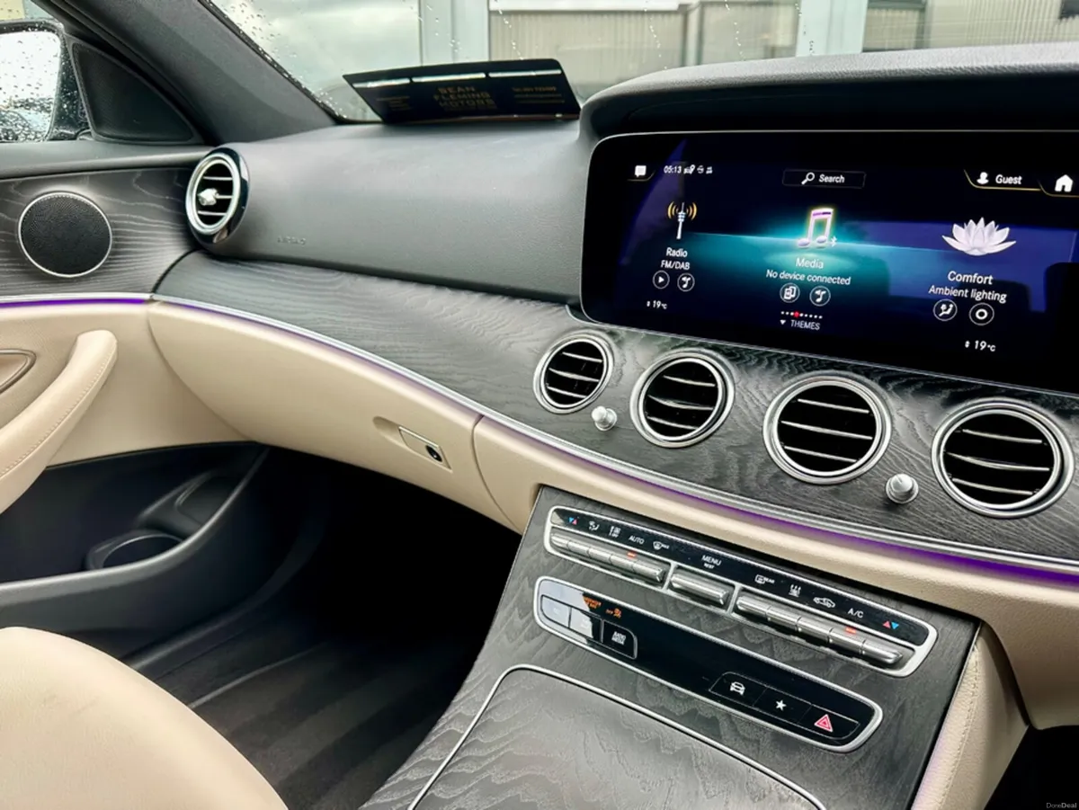 Mercedes-Benz E-Class 300DE AMG LINE - Image 6