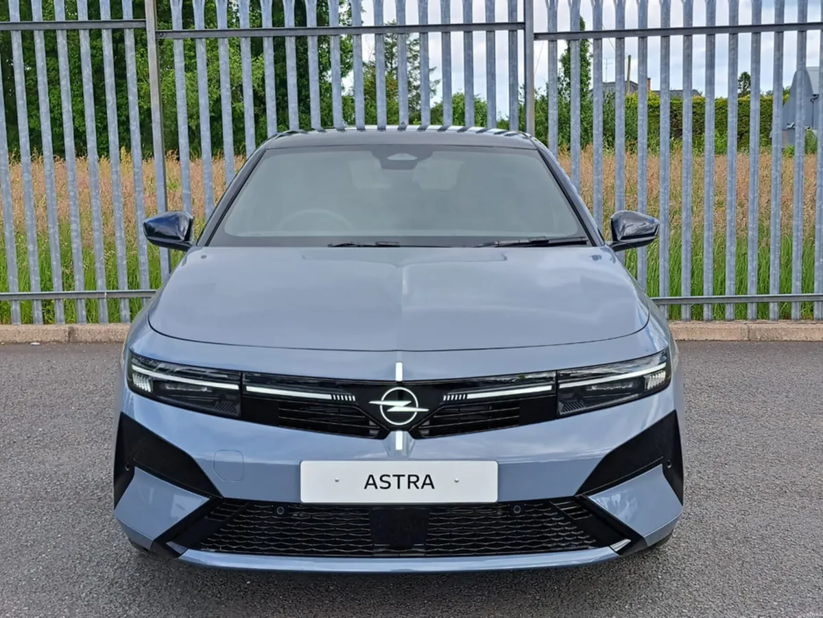 Opel Astra 1.2T 136HP HYBRID GS - Image 1