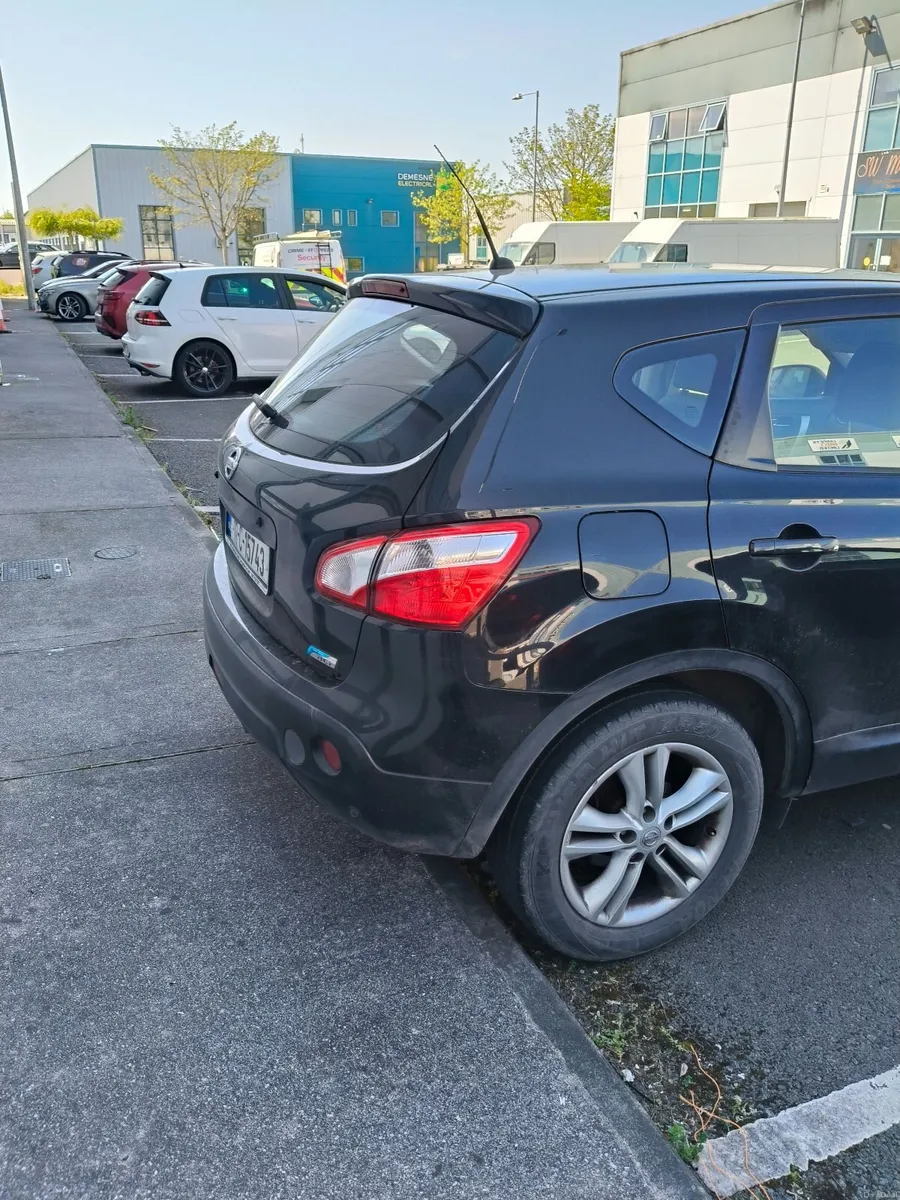 Nissan Qashqai 2011 - Image 1