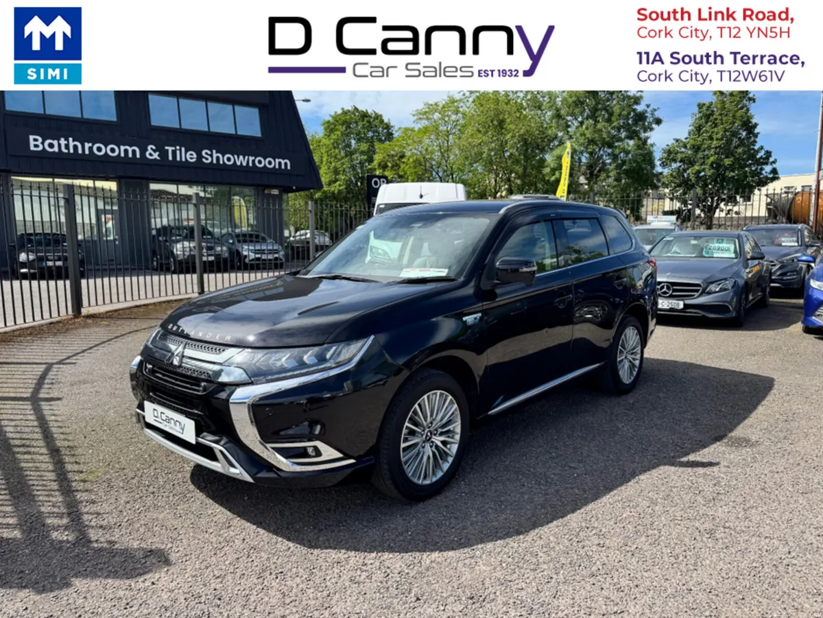 Mitsubishi Outlander Petrol Plug in Hybrid - Image 6