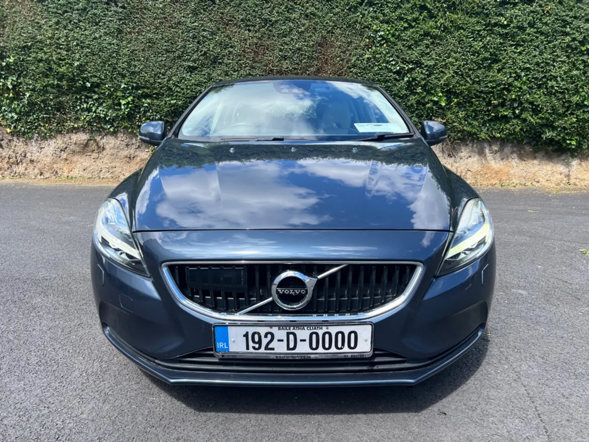 Volvo V40 2.0 D   V 40 - Image 4