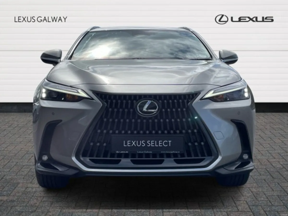 Lexus NX NX 450h+ Executive AWD 2021 // Heated Mir - Image 4