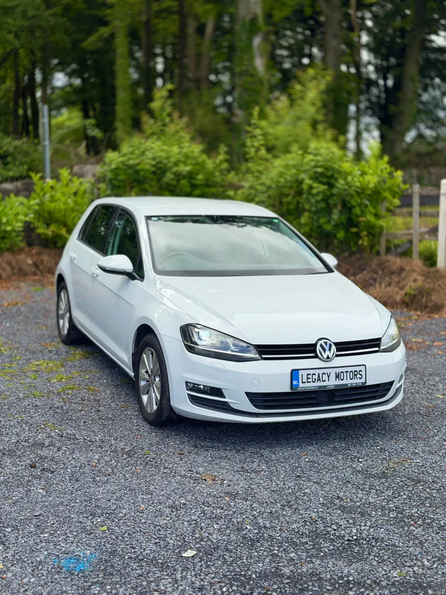 Volkswagen Golf | 2017 | 80,000 KM | Automatic 1.2 - Image 2