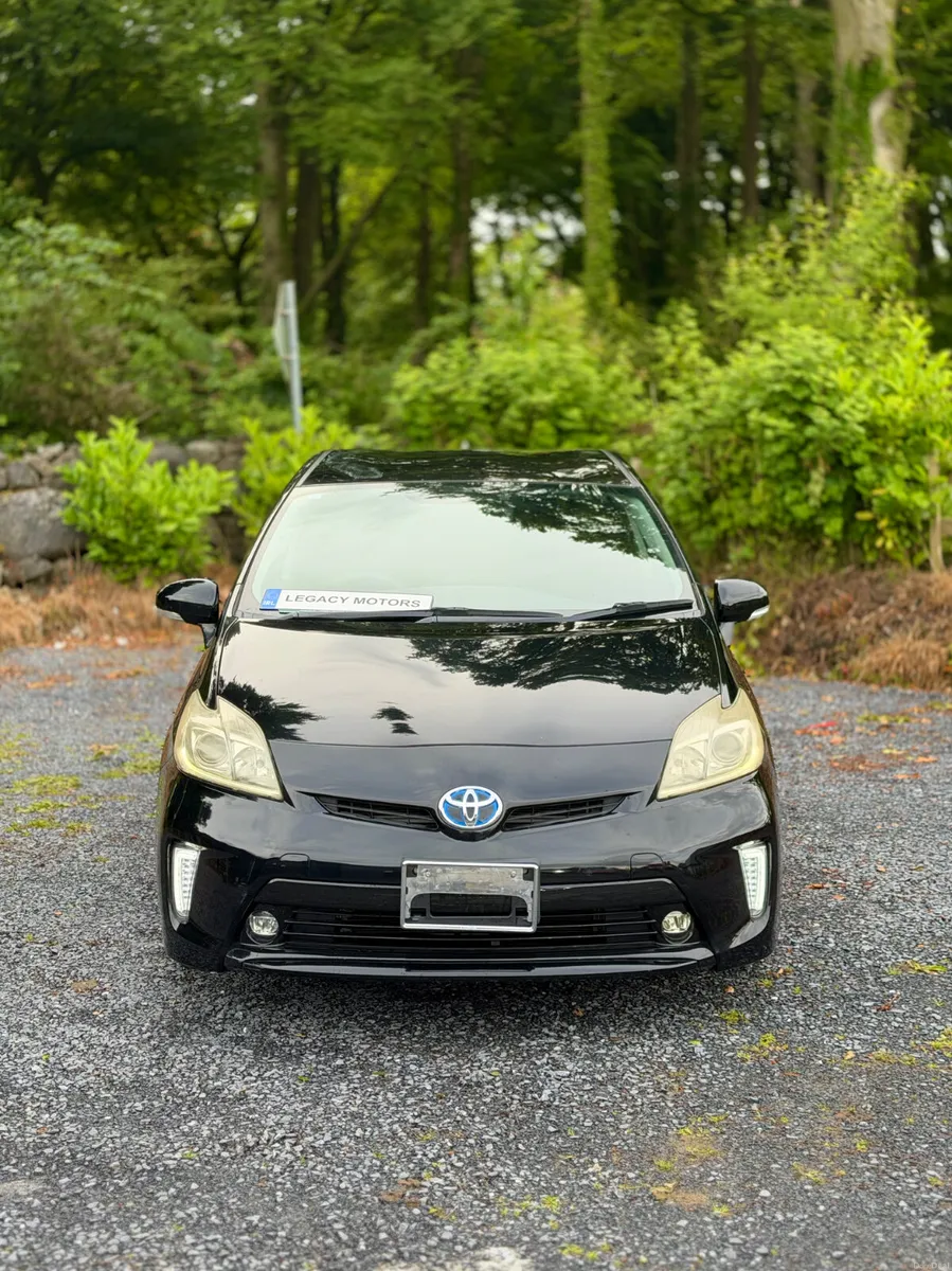 Toyota Prius | 2013 | 126,000 KM | Hybrid | AUTO - Image 3