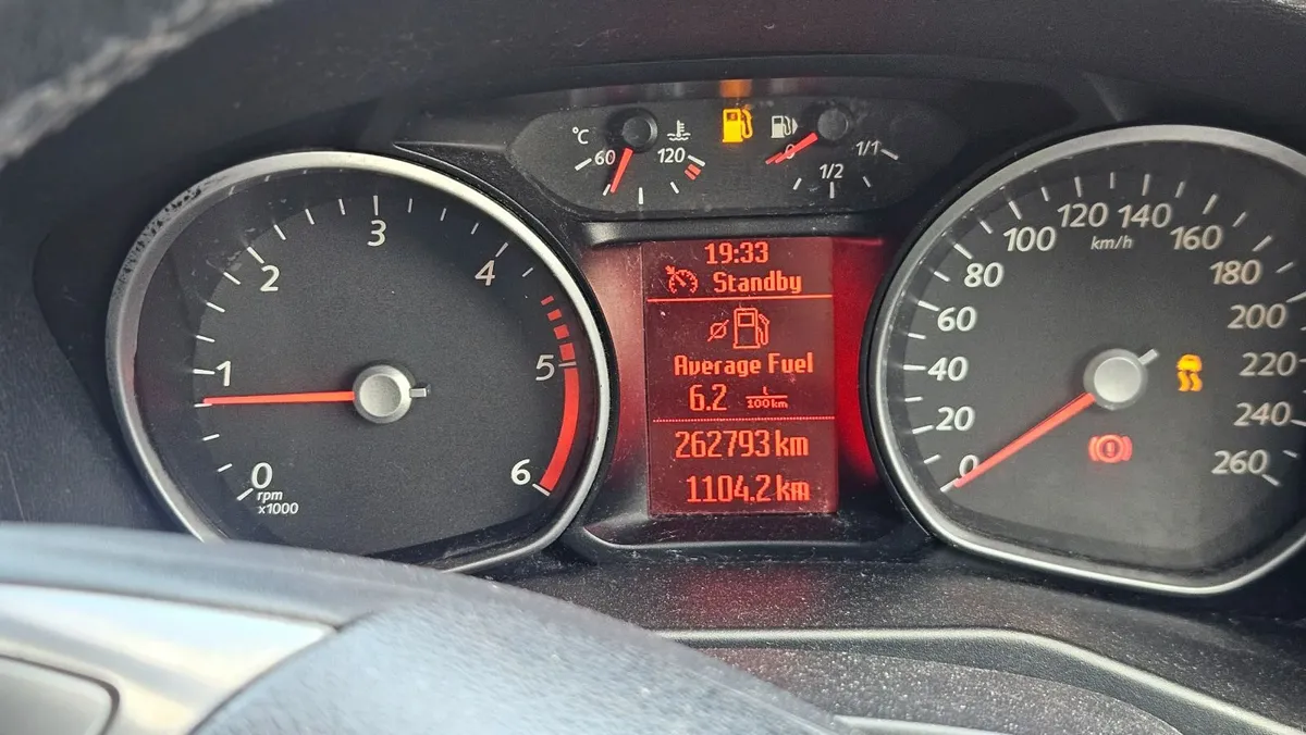 Ford Mondeo 2011 - Image 1