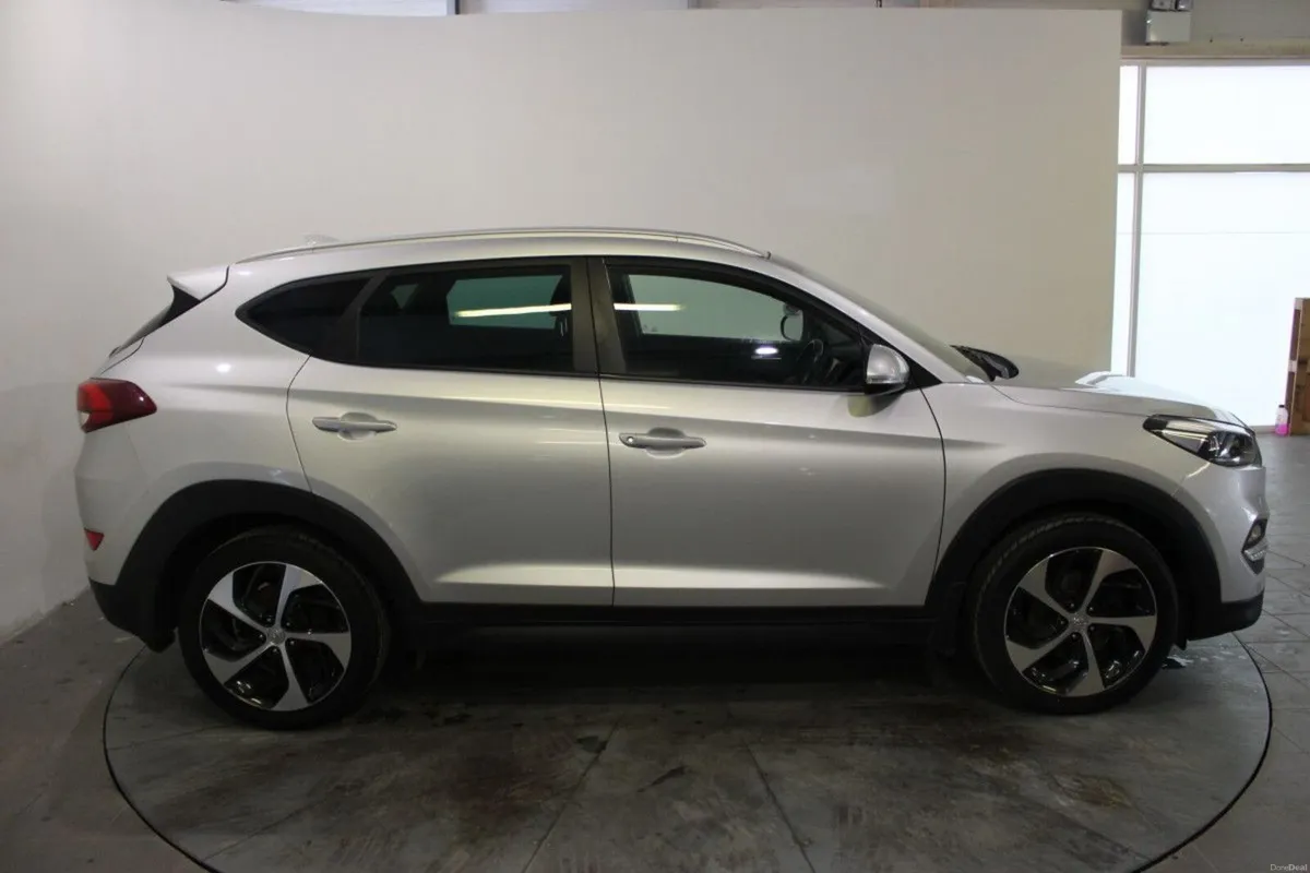 Hyundai Tucson 1.7 D Executive SE - TENDER 32 - Image 3