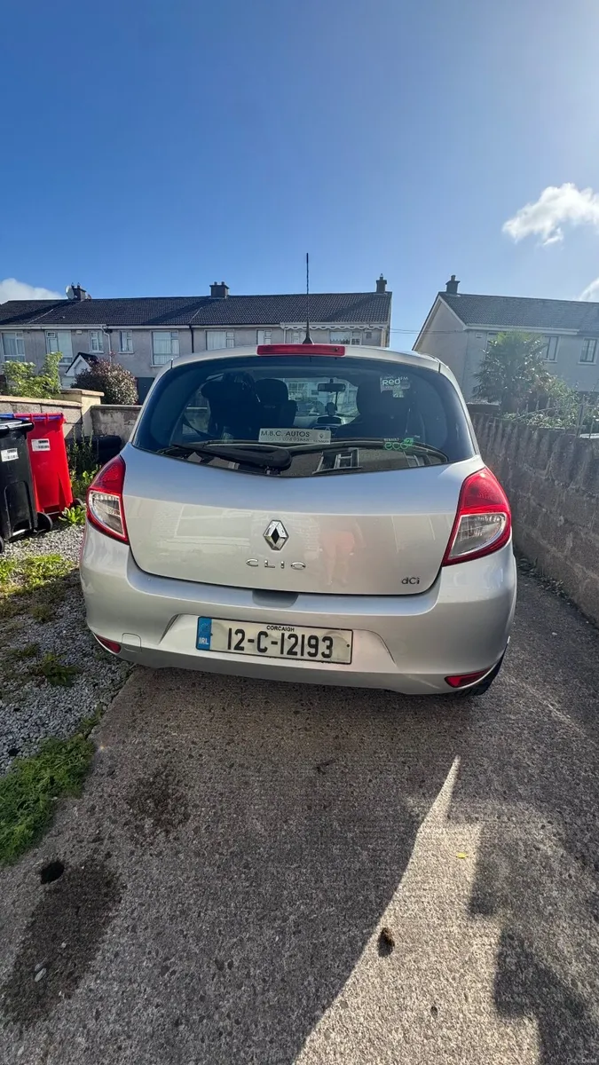 Renault Clio 2012 - Image 2