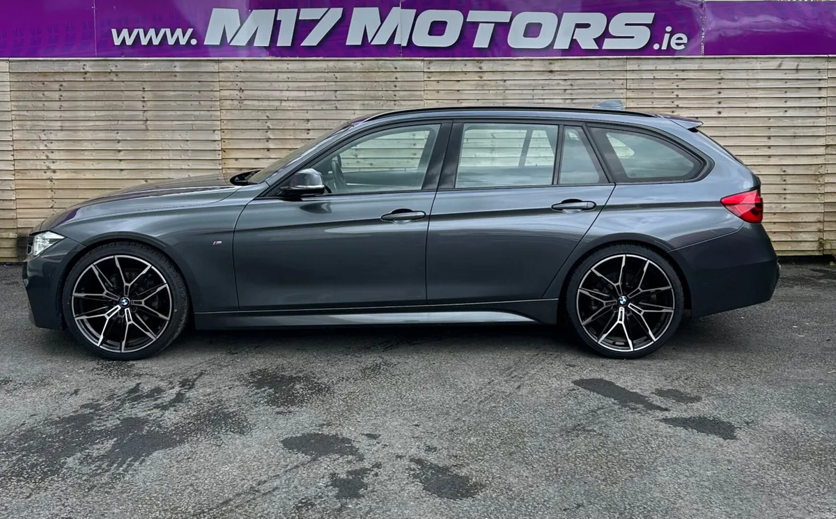 2019 BMW 320D Estate, Upgraded Alloys, Auto - Image 4