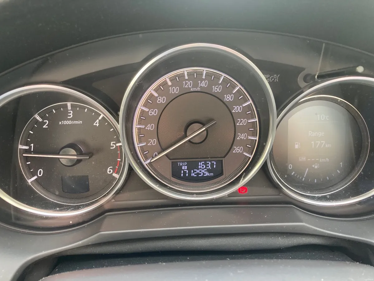 2015 Mazda 6 2.2D Executive – Driving – HeadGasket - Image 3