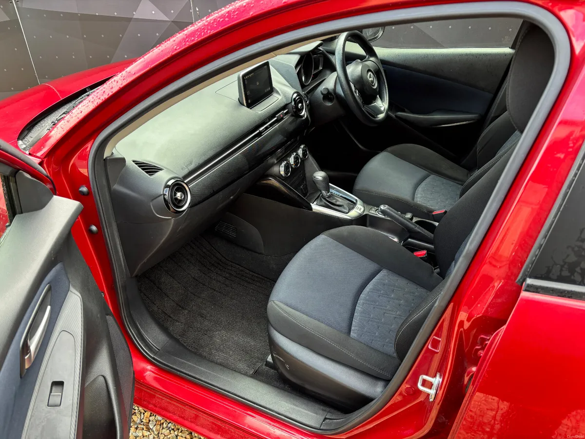 Mazda Demio 1.3 Automatic 2015 - Image 5