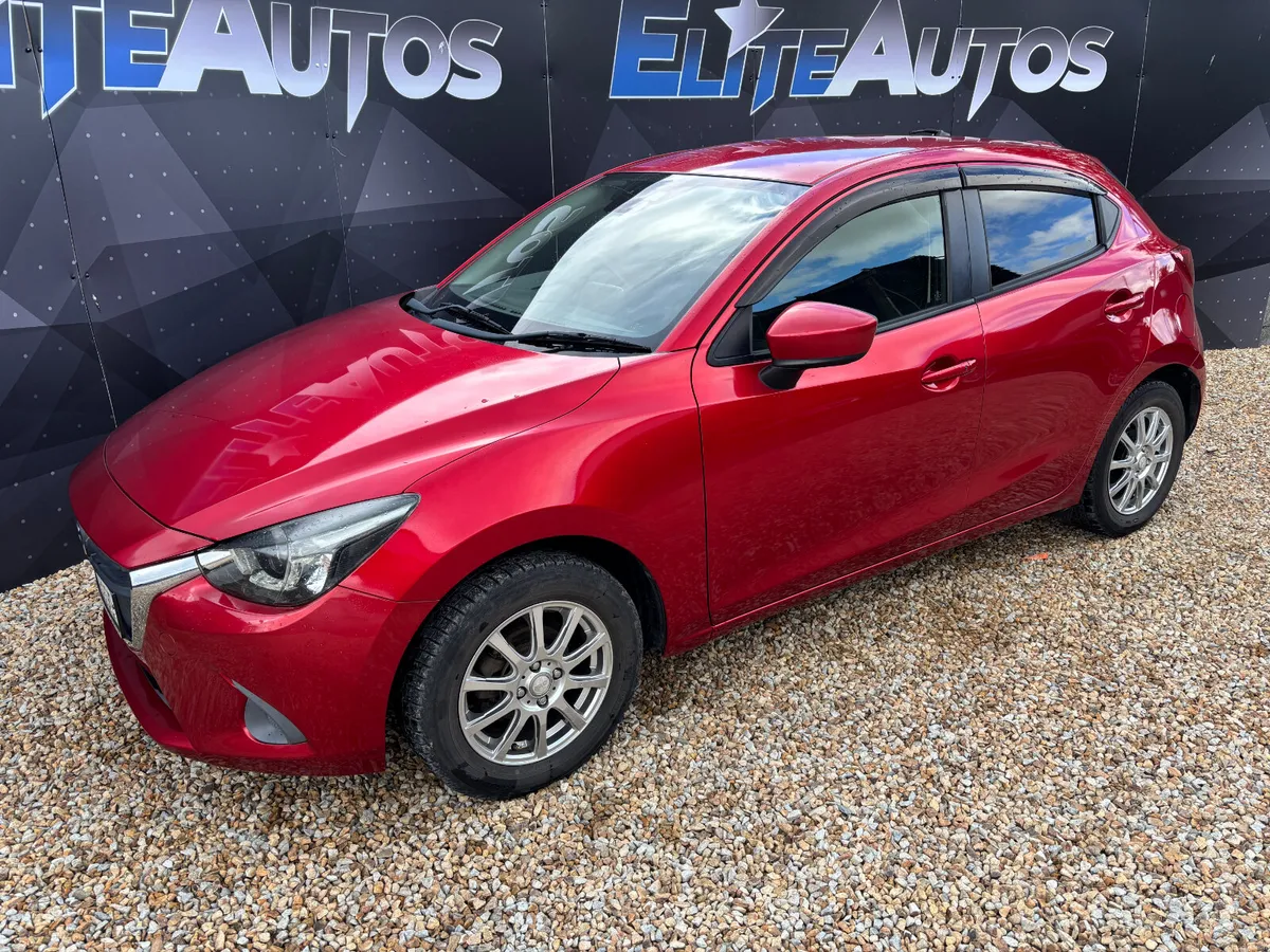 Mazda Demio 1.3 Automatic 2015 - Image 6