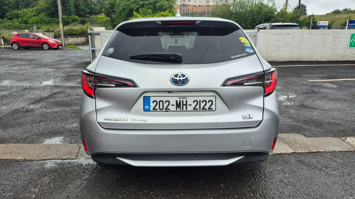 2020 Toyota Corolla 1.8 Hybrid AUTO Luna - Image 6