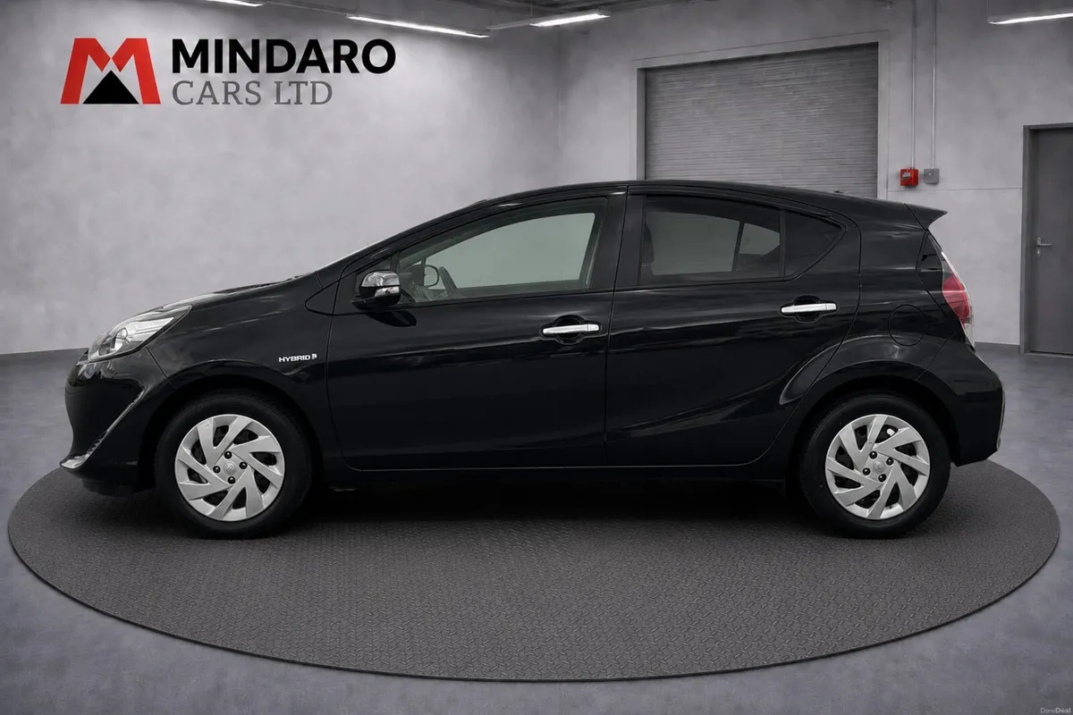 TOYOTA AQUA//HYBRID//AUTOMATIC//LOW KMS - Image 2