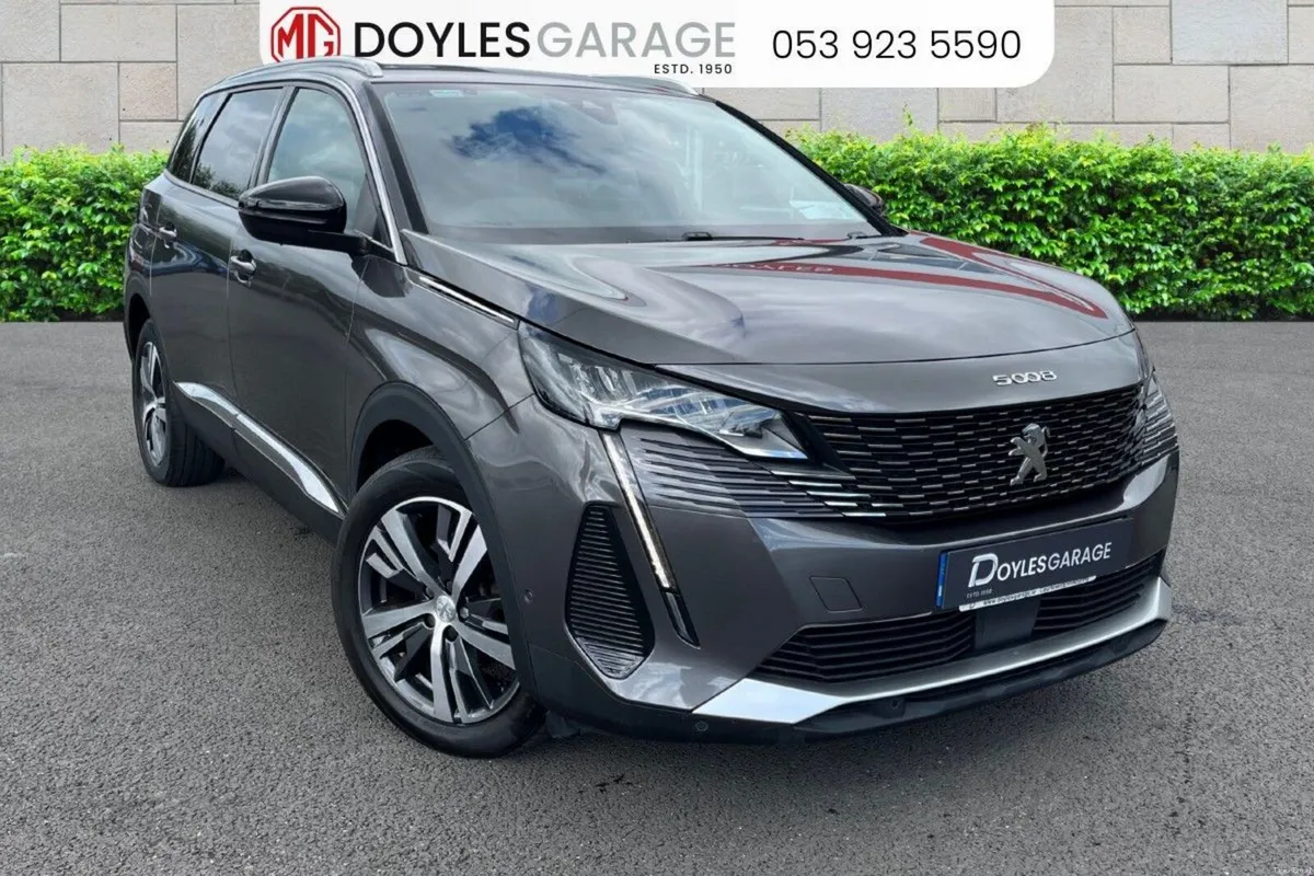 Peugeot 5008 Allure 1.5 BlueHDi 130bhp - Image 1