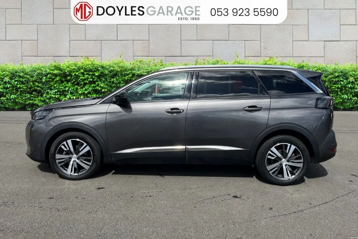Peugeot 5008 Allure 1.5 BlueHDi 130bhp - Image 6