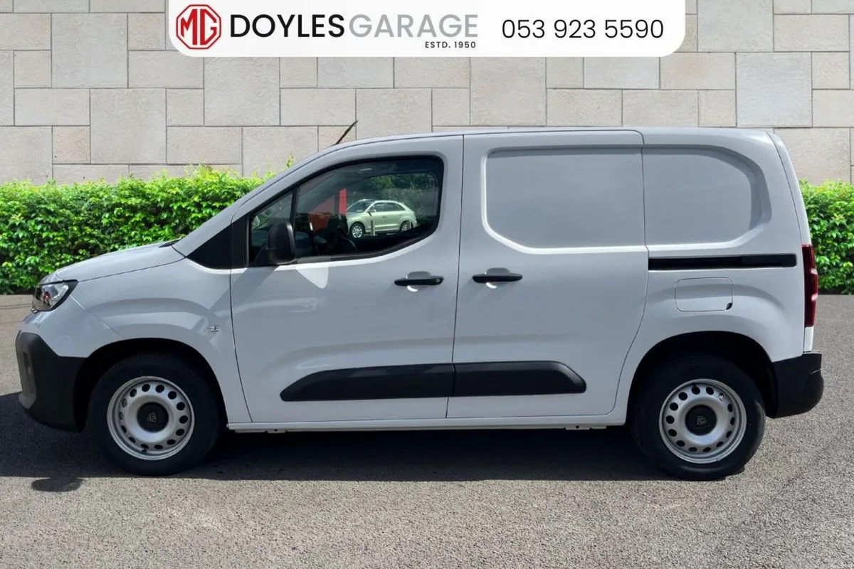 Peugeot Partner PARTNER PRO PLUS 1.5 HDI 100 1 - Image 4