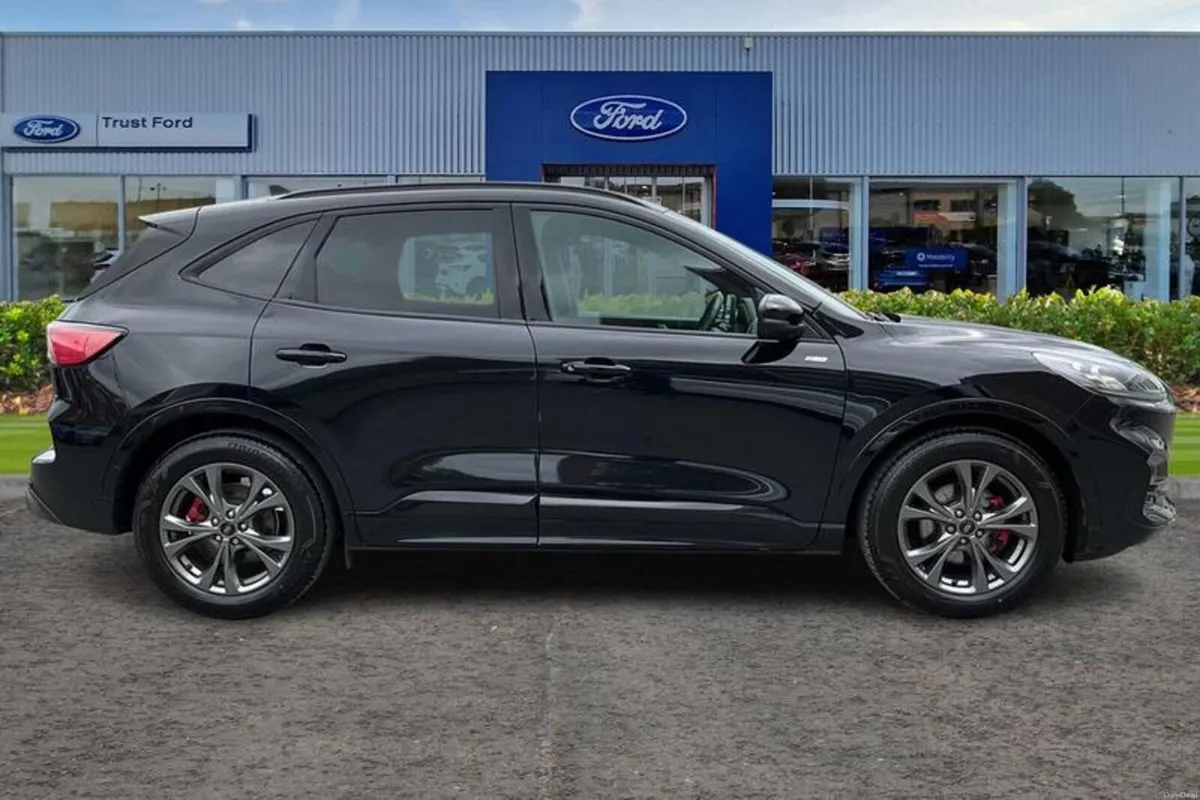 Ford Kuga ST-Line Edition - Image 3