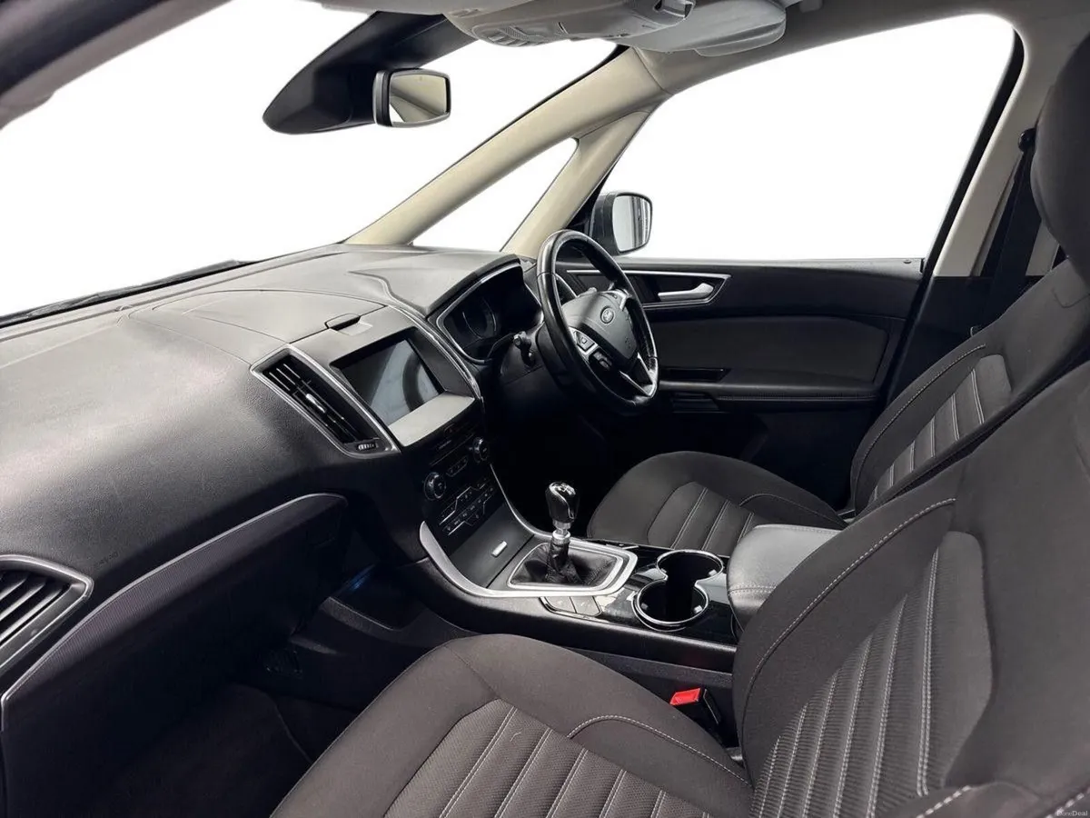 Ford Galaxy 2.0D TITANIUM *3 ISOFIX SEATS* €120 PE - Image 3