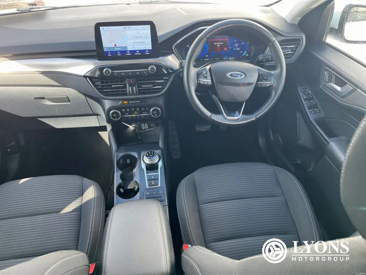 Ford Kuga 2.5 Duratec 190PS FHEV Titanium Auto - Image 4