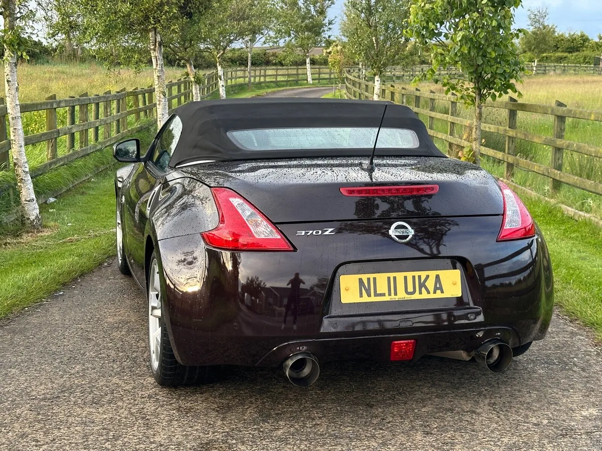 2011 Nissan 370z GT V6 Roadster Convertible Manual - Image 6