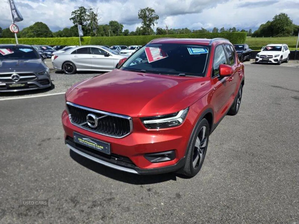 Volvo XC40 Momentum Pro - Image 1