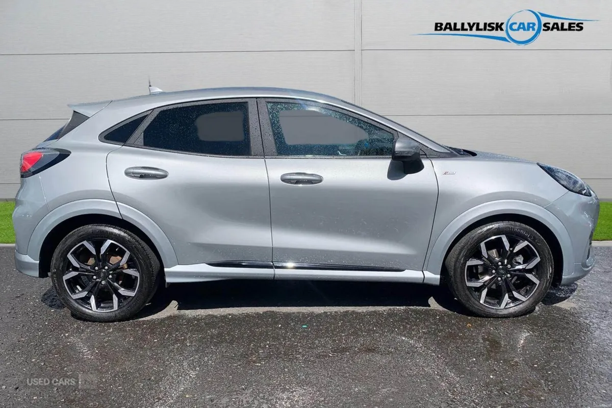 Ford Puma 1.0T 125PS ST-Line X in Solar SIlver wit - Image 3