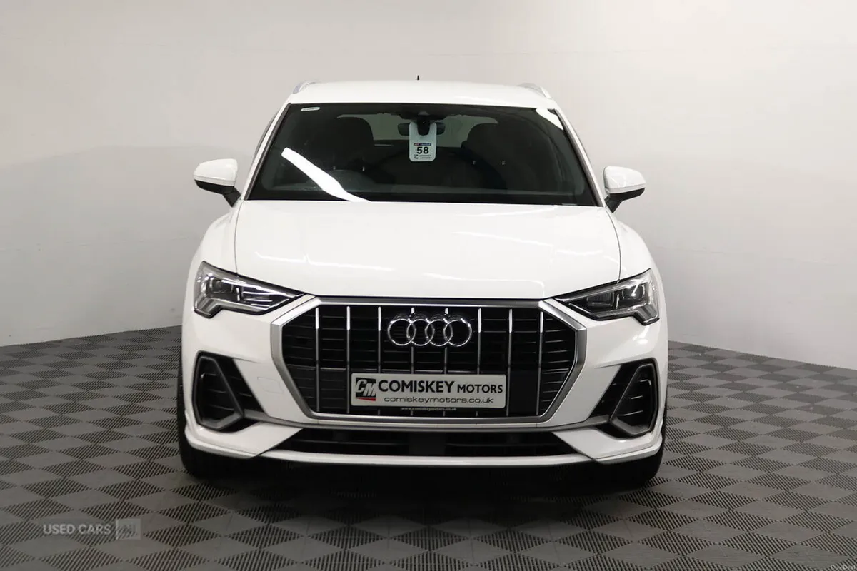 Audi Q3 TDI S line - Image 2