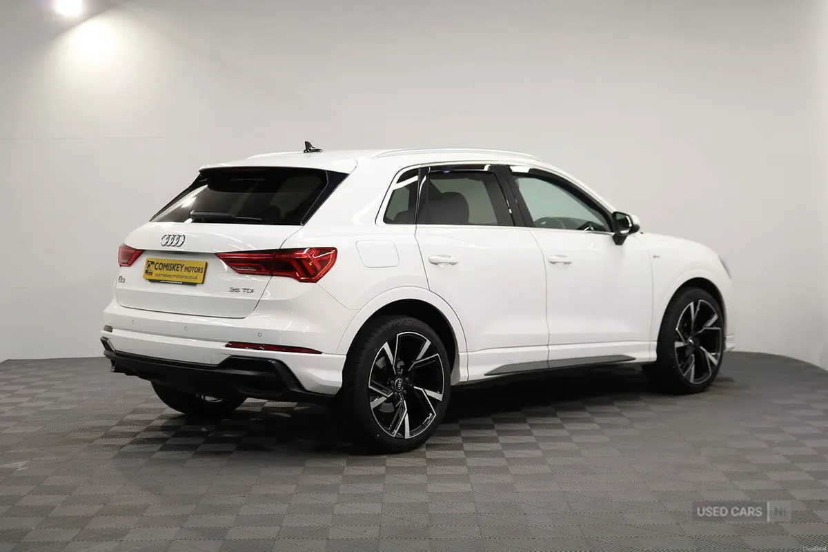 Audi Q3 TDI S line - Image 6