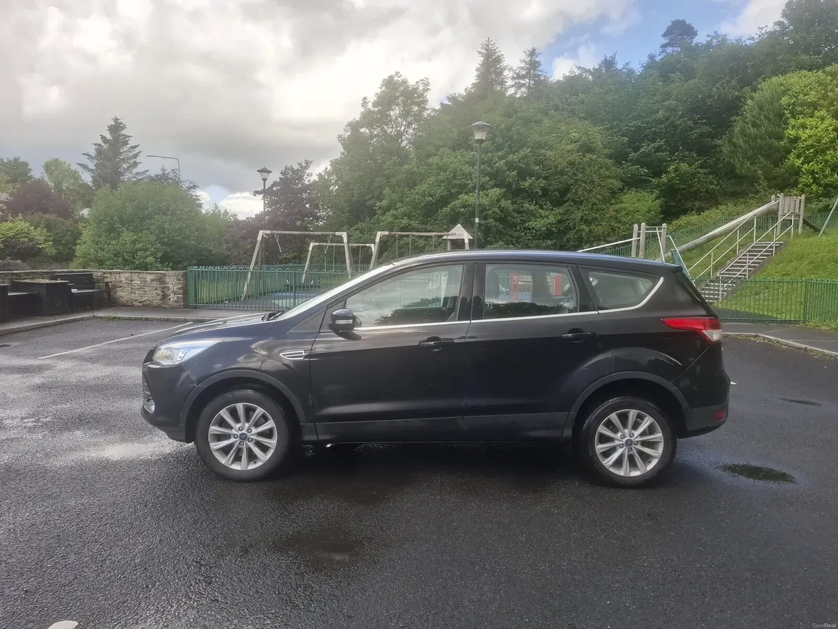 Ford Kuga - Image 3