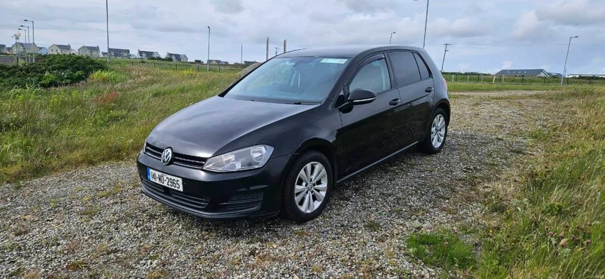2014 Volkswagen Golf - Image 3