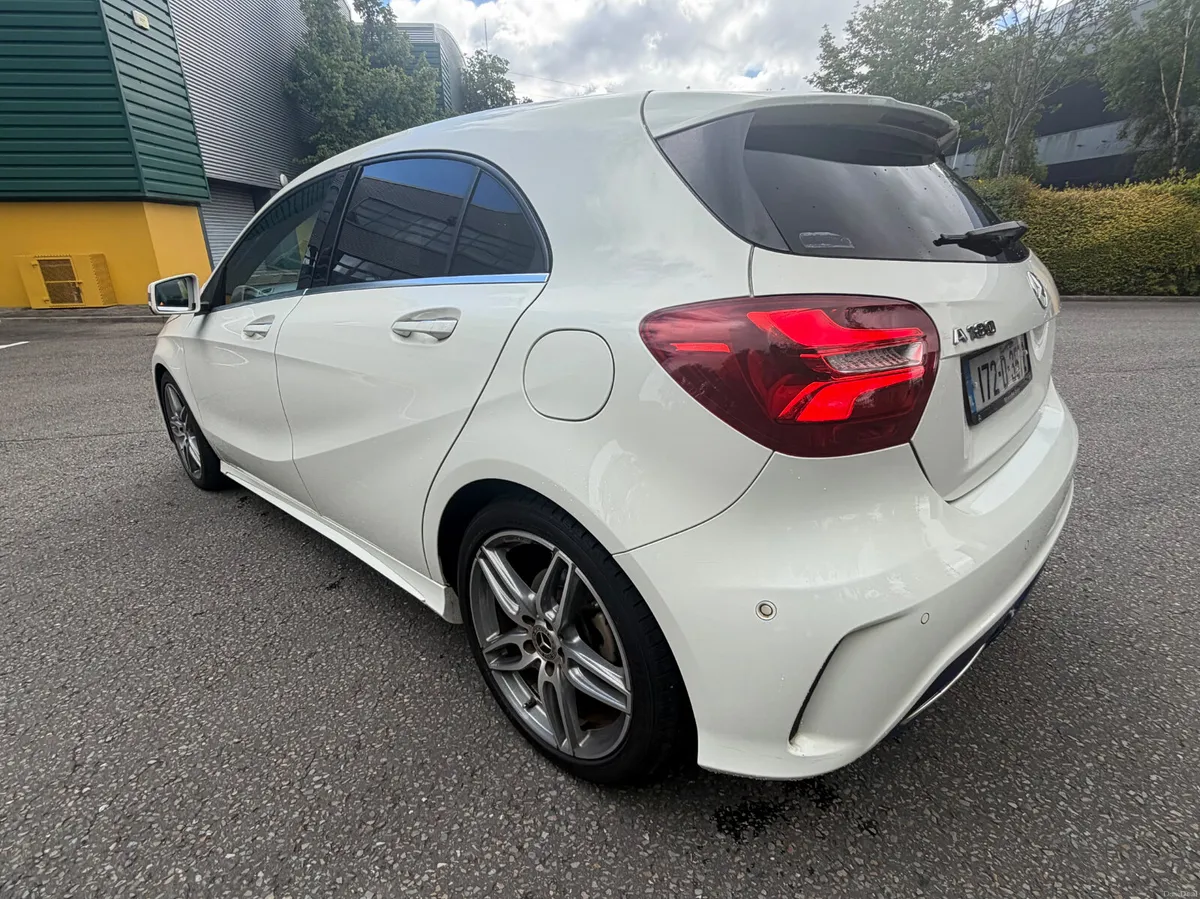 Mercedes-Benz A180 AMG LINE Auto - Image 6