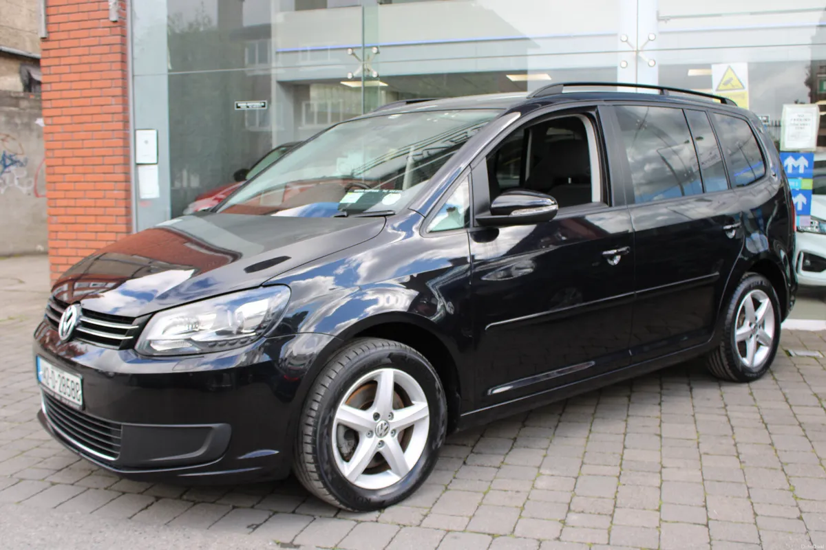 AUTOMATIC - VW TOURAN -1.4TSI - 7 SEATER - ISO FIX - Image 3