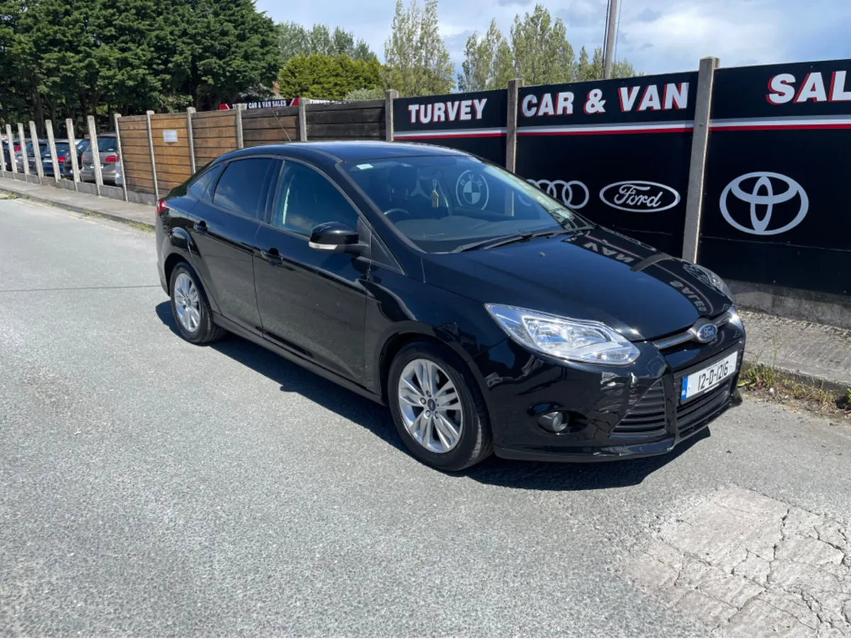 Ford Focus EDGE 1.6 TDCI 95PS M6 STYLE 4DR - Image 2