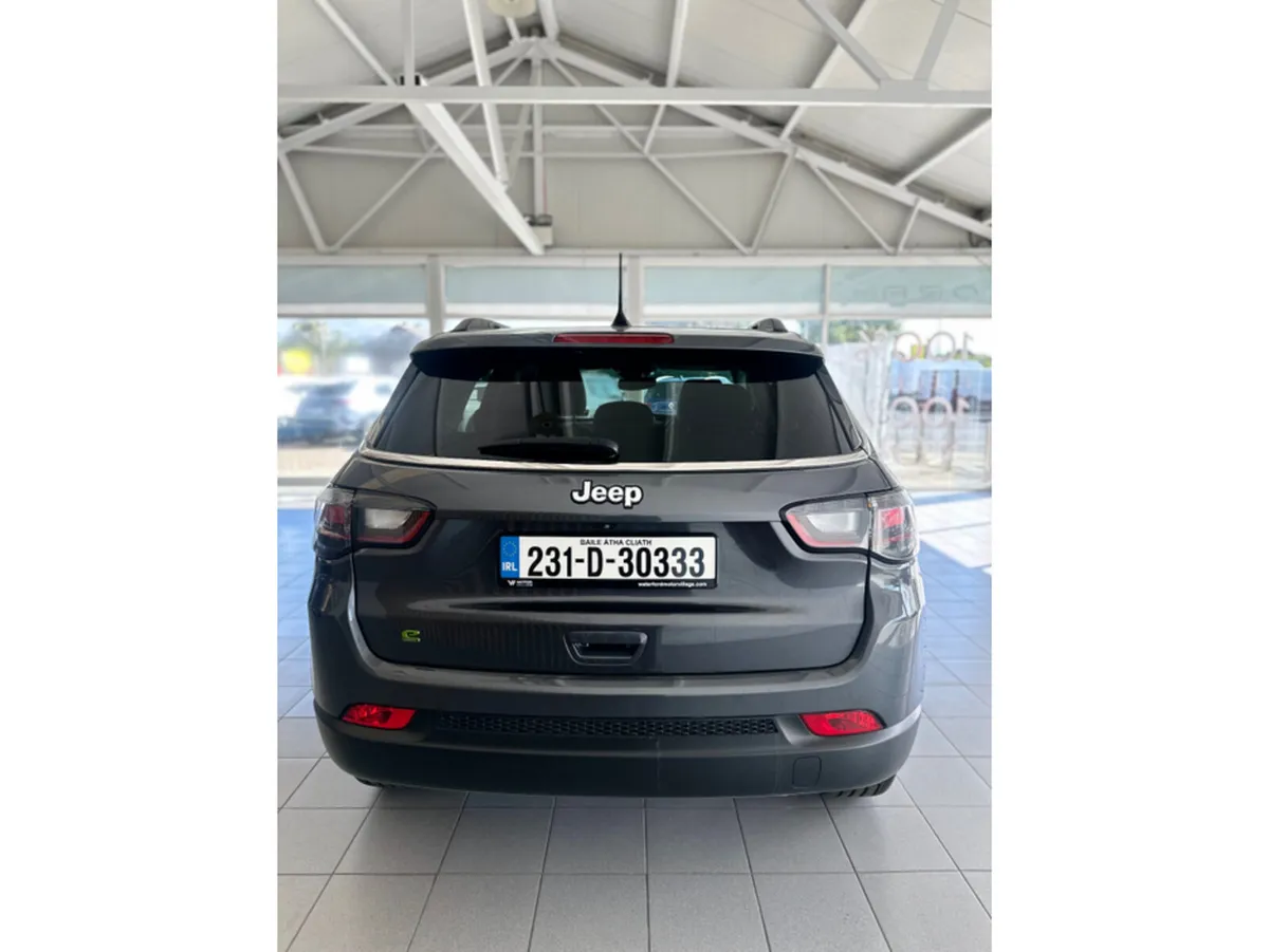 Jeep Compass LIMITED EDITION 1.5 E-HYHRID 1 130 DC - Image 2