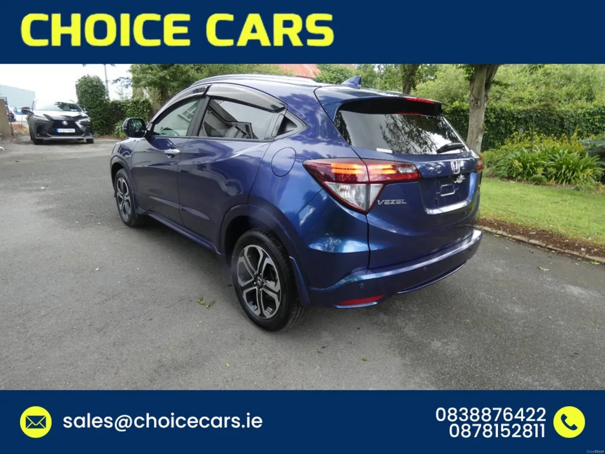 Honda Vezel 1.5 AUTO HYBRID Z SPEC FULL LEATHER - Image 4