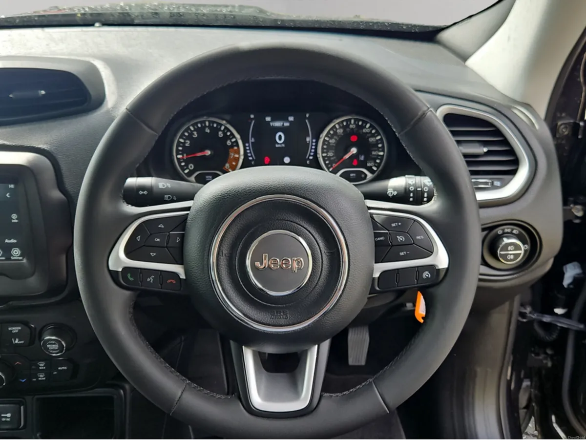 Jeep Renegade 1.0 LONGITUDE - Image 6