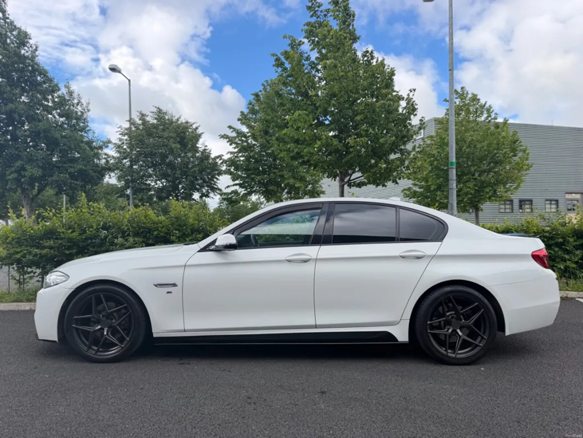 BMW 5-Series 520D 2.0 M SPORT AUTO - Image 2