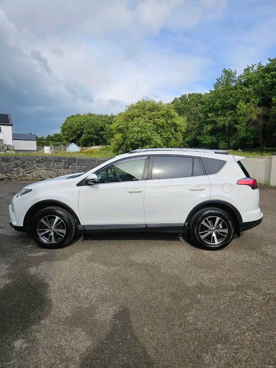 Toyota Rav4 2.0 D-4D - Image 4