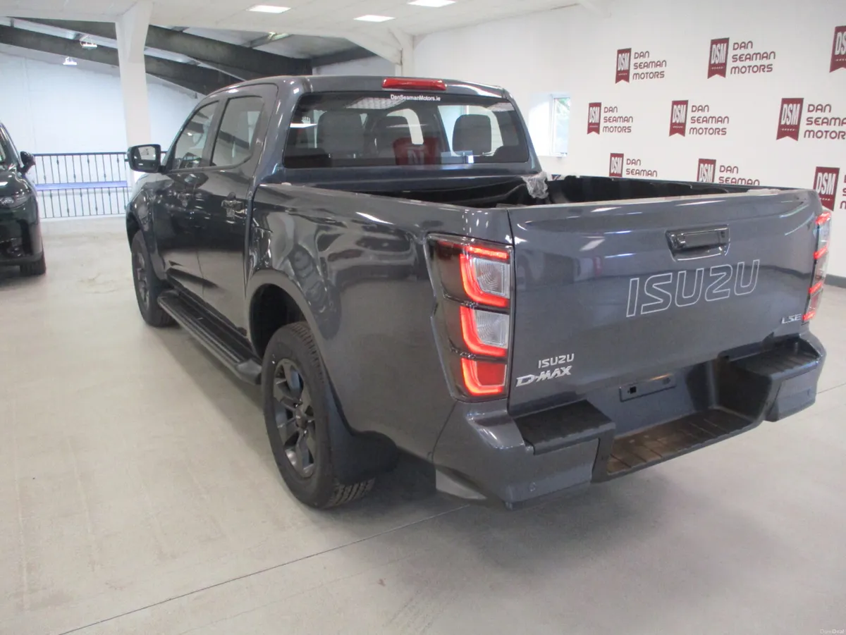 Isuzu D-Max LSE Crew-Cab Pickup 2026 - Image 5