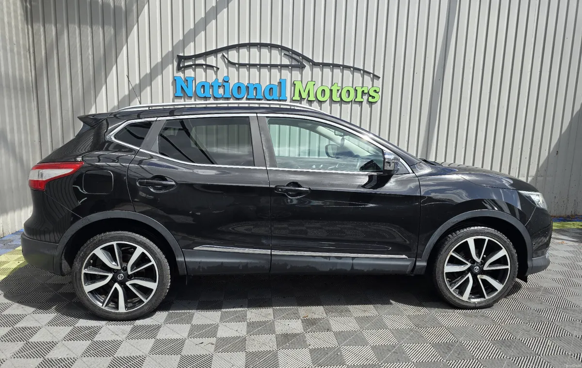 2014 Nissan Qashqai 1.5 DSL SV - Image 2