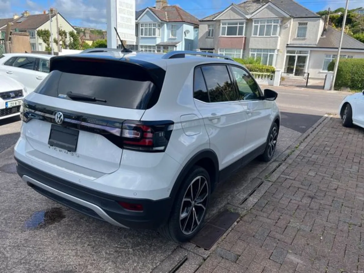 Volkswagen T-Cross 1.0 tsi high spec - Image 4
