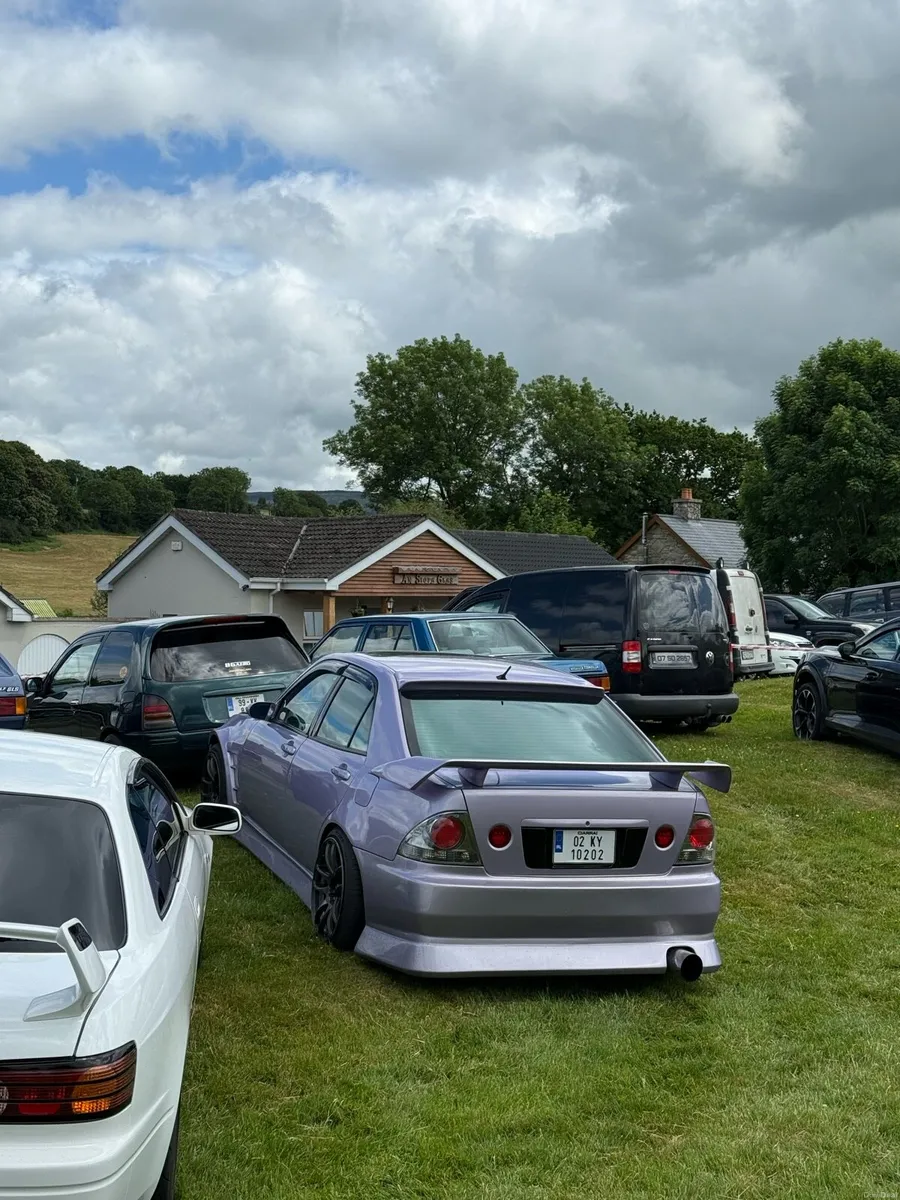 V8 is200 nct’d - Image 2
