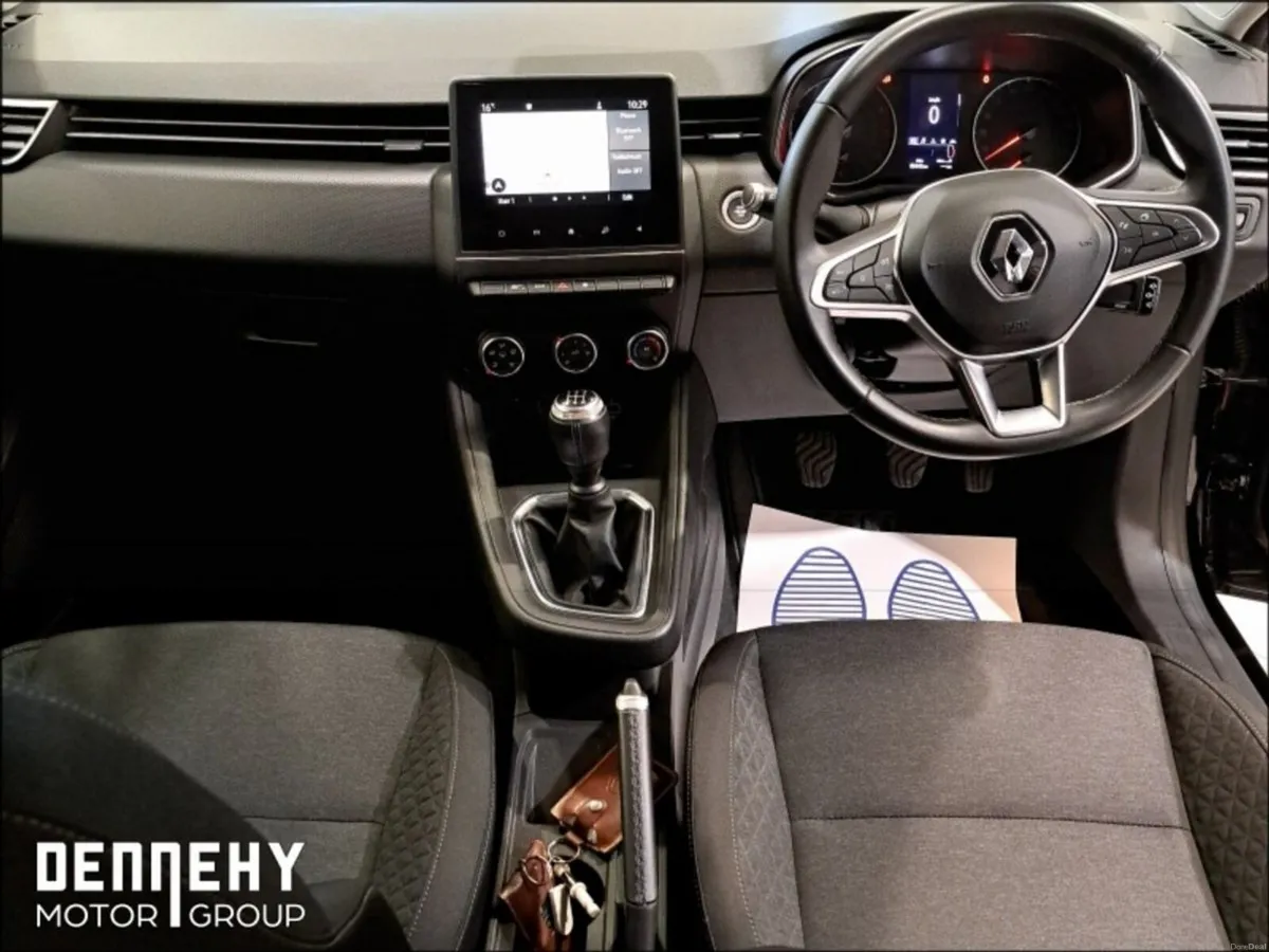 Renault Clio Iconic TCe 100 MY19 - Image 3