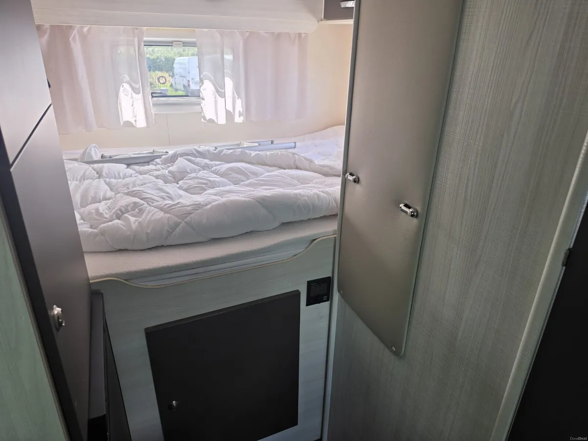 ~Renault Master~2020~(CAMPER) - Image 4