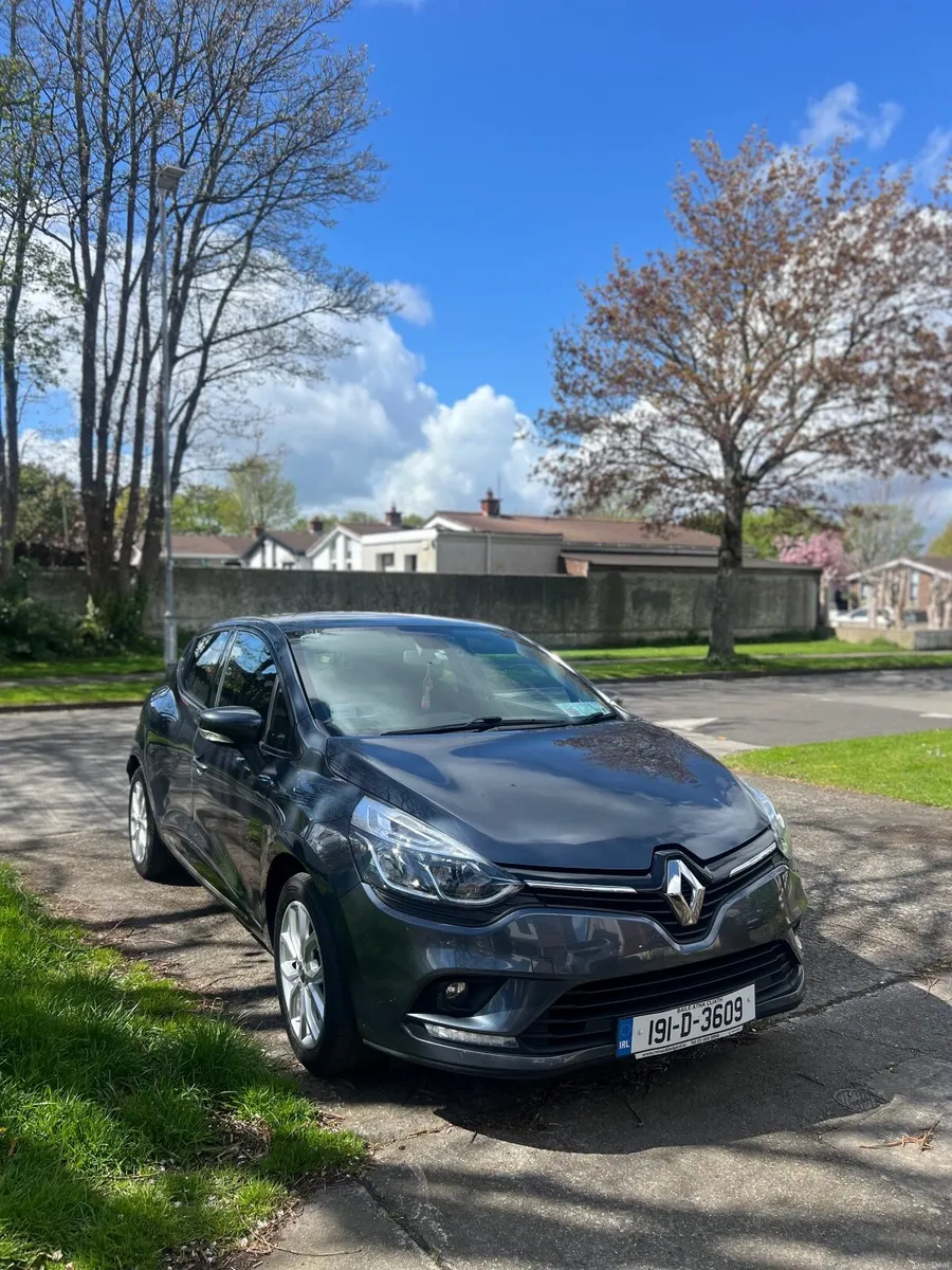 Renault Clio 2019 - Image 1